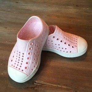 Pink Native toddler shoes size 3